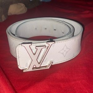 Louis v belt